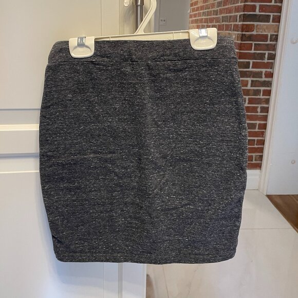 Talula Aritzia Tulip Hem Stretchy Mini Skirt XS - Picture 3 of 9